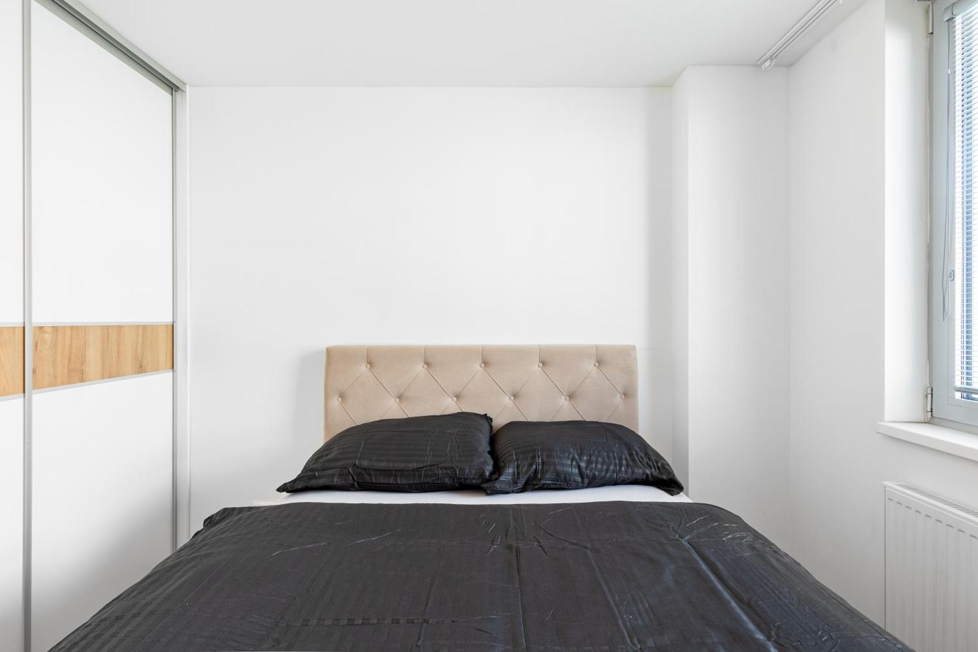 Leo Apartment - Ac & Free Parking Pressburg Exterior foto